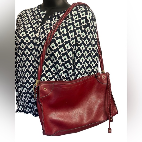 Relic Elegant Red Braided Straps Shoulder Bag - Picture 1 of 6